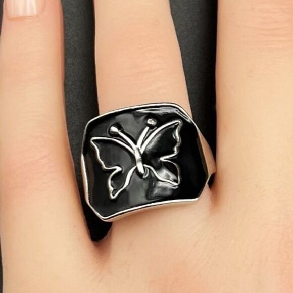 925 Sterling Silver with Black Enamel Butterfly Statement Ring Size 10 - Picture 1 of 8